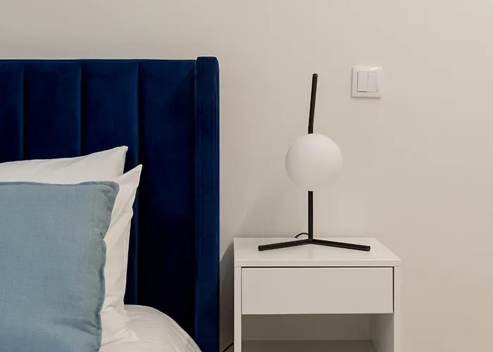 The Hideaway, 2 Bed Urban Terrace