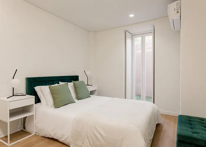 The Hideaway, 2 Bed Urban Terrace