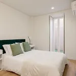 The Hideaway, 2 Bed Urban Terrace